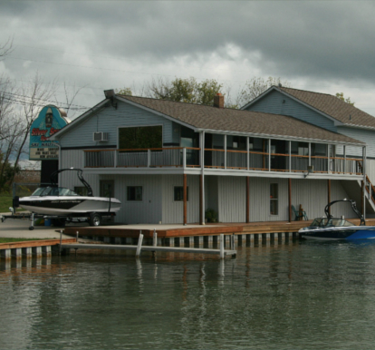 Silver Spray Sports, Fenton, Michigan - Showroom location